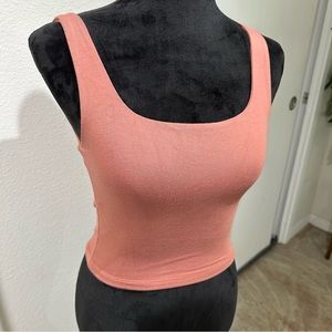 GAP TAN CROPPED TANK